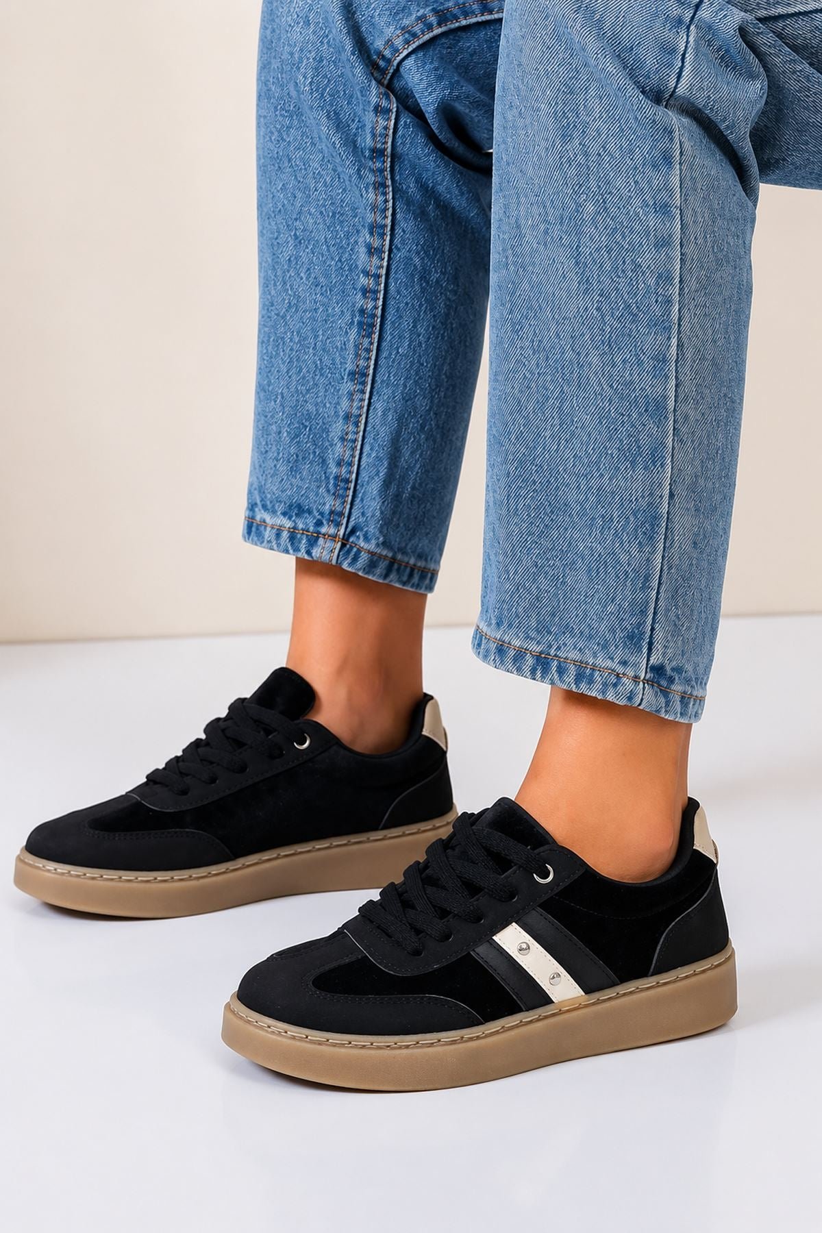 Contrast Stripe Detail Lace Up Platform Sneakers